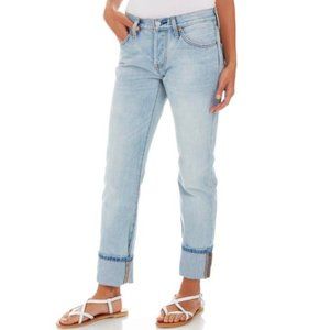 Levis Classic 501 Straight Leg Jeans in Light Wash